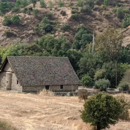 Anastasi Tiny Homes- Mountain Views, Garden & Terrace, Pet Friendly * Kakopetria