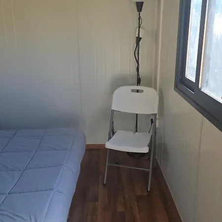Anastasi Tiny Homes- Mountain Views, Garden & Terrace, Pet Friendly ロッジ *