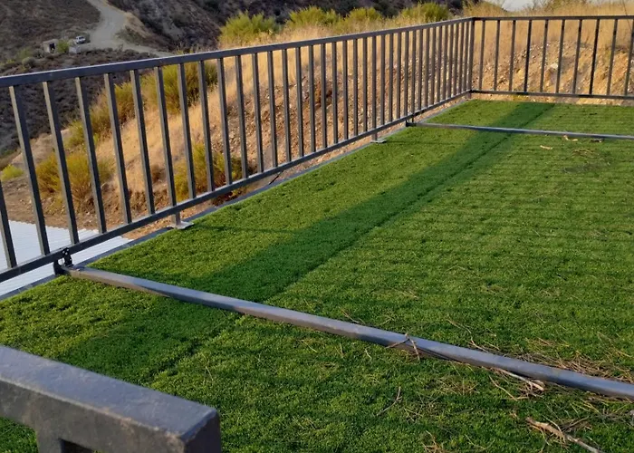 Anastasi Tiny Homes- Mountain Views, Garden & Terrace, Pet Friendly Alojamento de Turismo Selvagem *