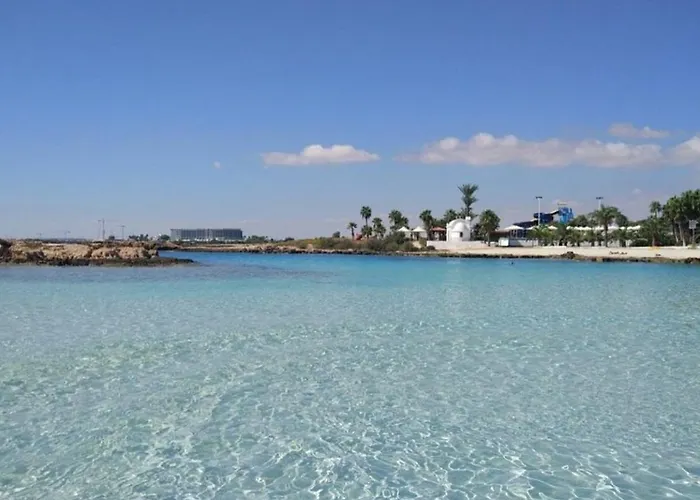 Anastasi Tiny Homes- Mountain Views, Garden & Terrace, Pet Friendly Lodge Kakopetria